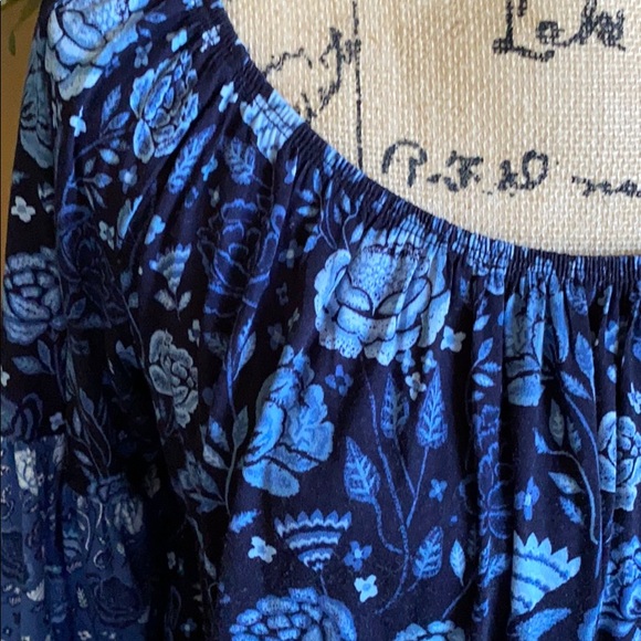 3/4 sleeve top - Picture 5 of 8